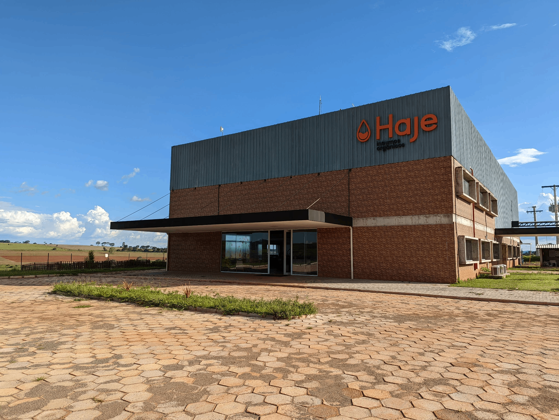 Haje Farm — main building in Anápolis, Goiás